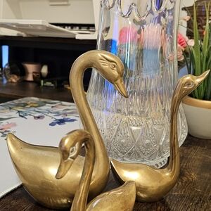 Elegant Gold Swan Figurines